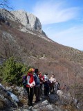 08. pogled na Bat i planinare